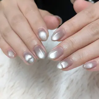 ネイル 會田 瑠衣のネイルデザイン