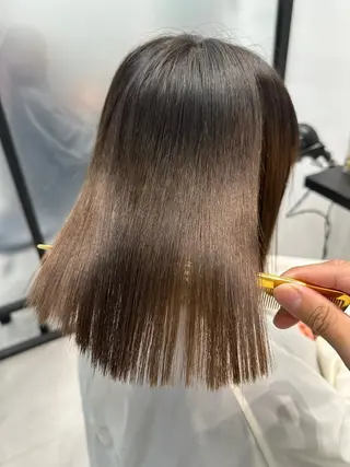 ミディアム SALOWIN心斎橋Suite店所属・洗っても取れない 髪質改善|OJIROのヘアスタイル