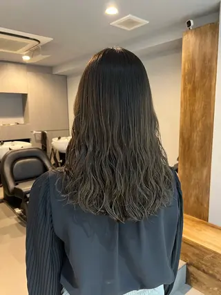 セミロング カラー パーマ akane/ベージュ /オリーブ/ブラウンのヘアスタイル