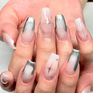 ネイル VOGUE ×SWANのネイルデザイン