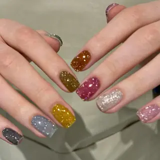 ネイル 王 莉莉のネイルデザイン