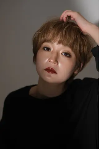 ショート カラー in'dex hair錦糸町店所属・透明感カラー ヨネヤマツムギのヘアスタイル