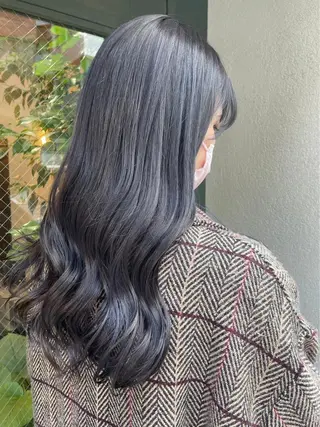 ロング カラー 石川 聖奈のヘアスタイル