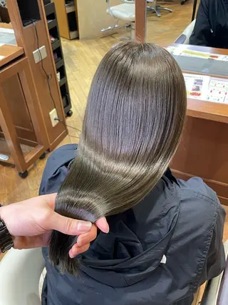 カラー イーストハムヘッドショップ所属・野村 直輝のヘアスタイル