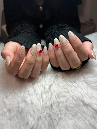 ネイル 黒須莉奈 IRYのネイルデザイン