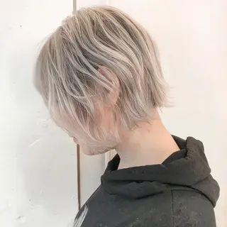 ショート カラー デザインカラー🎨 下北沢 / 磯部のヘアスタイル