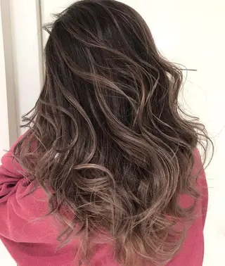 セミロング カラー パーマ ヘアアレンジ 【公式】amble luxe池袋東口🩷のヘアスタイル