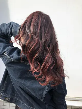 ロング カラー 榎園 由美のヘアスタイル