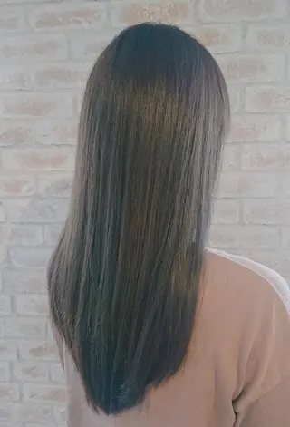 ロング カラー 赤松 摩美のヘアスタイル