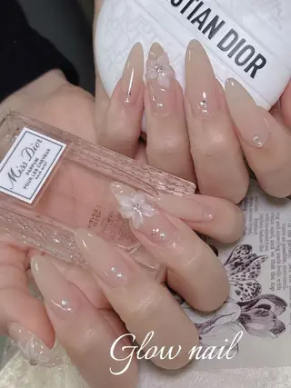 ネイル グロー ネイルのネイルデザイン