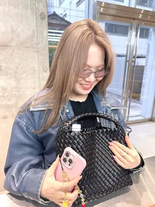 ロング カラー 染谷 遥花のヘアスタイル