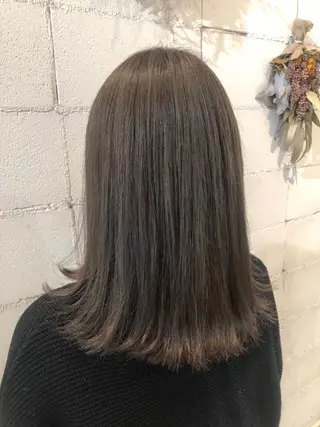 ミディアム カラー ひろせ かなのヘアスタイル