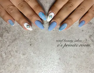 ネイル LAVISH nail salonのネイルデザイン