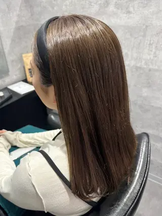 セミロング 柔らかい透明感カラー 髪質改善/神戸のヘアスタイル