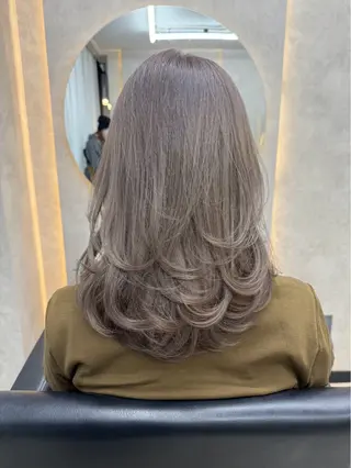 ミディアム カラー 木崎 翼のヘアスタイル