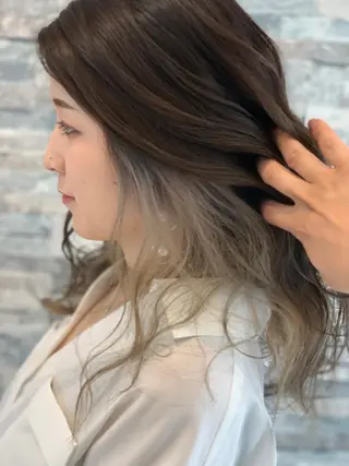 ミディアム カラーと言ったら SAWARAのヘアスタイル