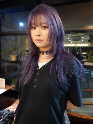 ロング 愛瑠奈 erunaのヘアスタイル