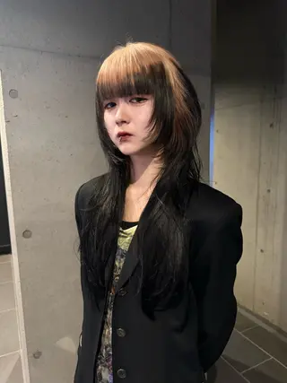 ロング カラー だいち/ハイトーン/ デザインカラーのヘアスタイル