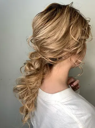 セミロング ヘアアレンジ 平野 優奈のヘアスタイル