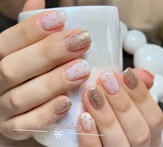 ミディアム R NAILSALONのネイルデザイン