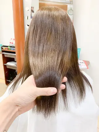 セミロング 縮毛矯正/髪質改善 /韓国風　山川春輝のヘアスタイル