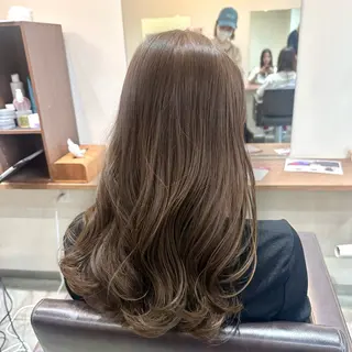 セミロング カラー 縮毛矯正+モテカラー 🎀✨MIHOのヘアスタイル