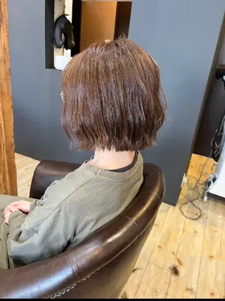 ショート カラー 松尾 安理沙 / LE COEURのヘアスタイル