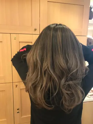 セミロング ルーチェヘアー 北摂エリアNo.1のヘアスタイル