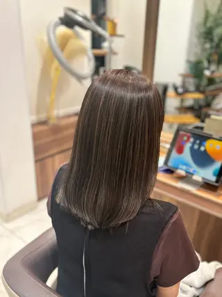 セミロング ツヤ髪縮毛矯正💫/ ハイトーン/あゆみのヘアスタイル