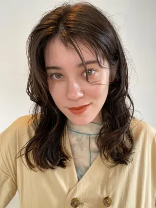 ミディアム パーマ カラー CEINE OURのヘアスタイル