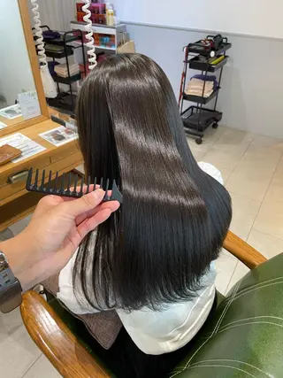 ロング カラー パーマ eins.hair所属・過去一の柔髪ヘア 🌿einshairのヘアスタイル