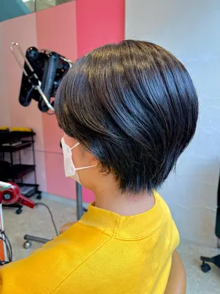 ショート うしだ かおるのヘアスタイル