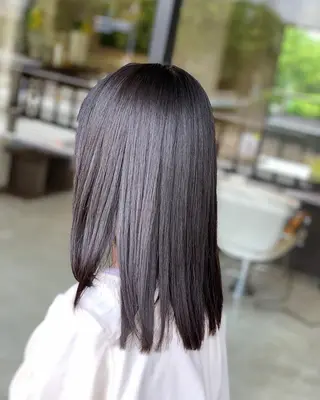 セミロング カラー 叶 妃万里のヘアスタイル