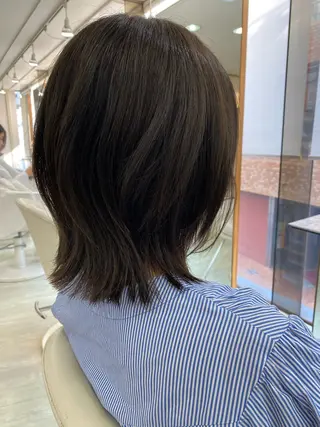 ミディアム 鬼澤 なお子のヘアスタイル