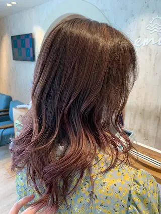 セミロング カラー パーマ 白髪ぼかしハイライト 柳川拓哉のヘアスタイル