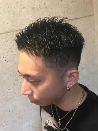 ショート メンズ more栄矢場町店所属・⚡️デザインカラー ⚡️豊住 光輝のヘアスタイル