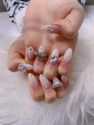 ネイル 菲菲ネイルサロン所属・FF フィフィネイルサロンのネイルデザイン