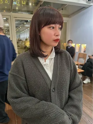 セミロング MAKE'S omotesando所属・狐塚 未咲のヘアスタイル