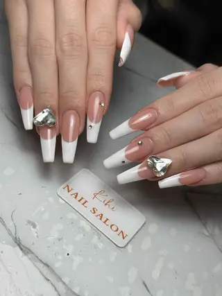 ネイル 💕鈴木ユリ パラジェル/オフ無料のネイルデザイン