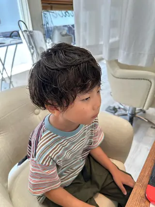 ミディアム 中嶋 紘夢のヘアスタイル