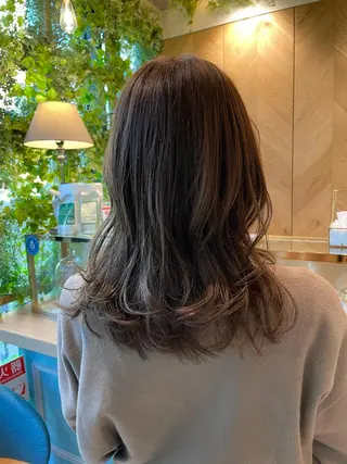 セミロング 山本翔一郎 韓国顔周りレイヤーのヘアスタイル