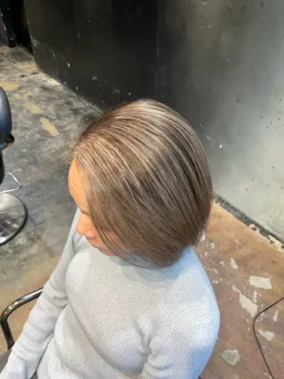 カラー 縮毛矯正専門店店長 佐々木動画モデル募集のヘアスタイル