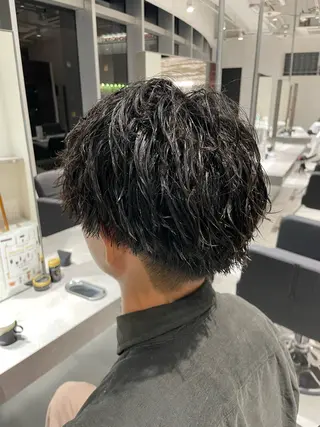 メンズ EIGHT／栄／ 諏訪　晃平のヘアスタイル