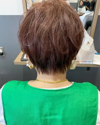 ショート カラー 🩷🍭中津・梅田 エリア🍬💜のヘアスタイル