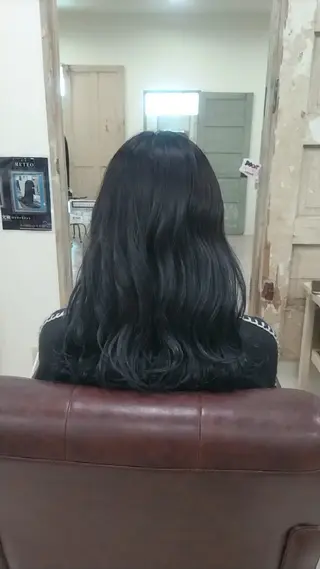 カラー ロング メリー所属・磯崎 美幸のヘアスタイル