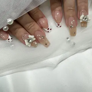 ネイル 東 千夏のネイルデザイン