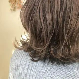 ミディアム 松佐 ゆかりのヘアスタイル