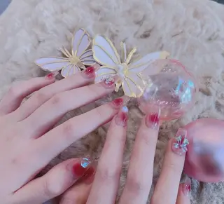 ネイル AngelChris ビューティーサロンのネイルデザイン