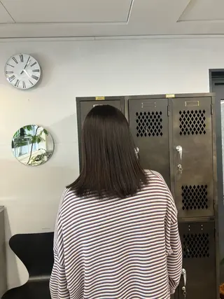 ミディアム INORI /フェイスレイヤーのヘアスタイル