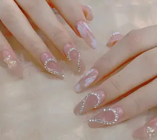 ネイル D-BEAUTY Nailsalonのネイルデザイン